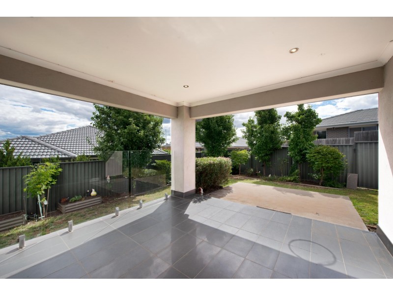 5 Essie Coffey Street, Bonner ACT 2914