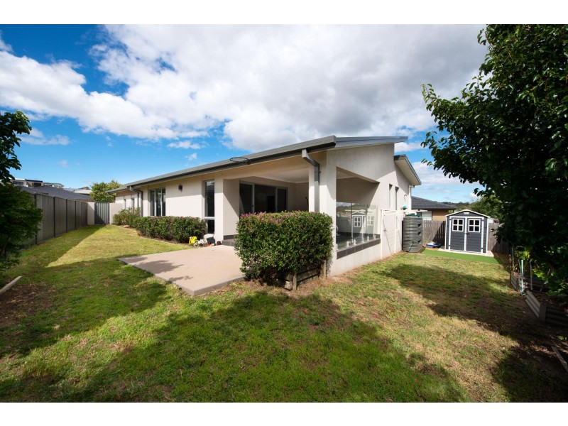 5 Essie Coffey Street, Bonner ACT 2914