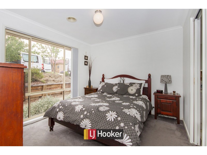 5 Elm Grove, Gungahlin ACT 2912