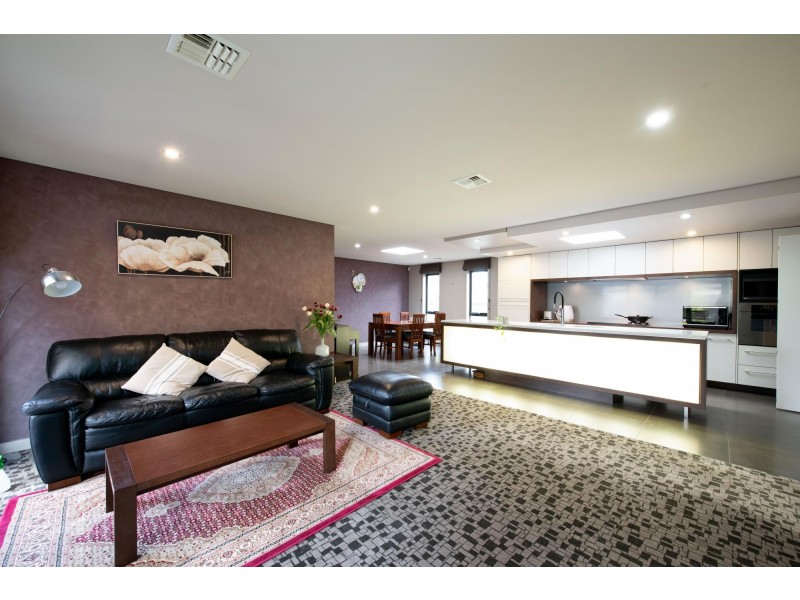 8 Bondfield Street, Gungahlin ACT 2912