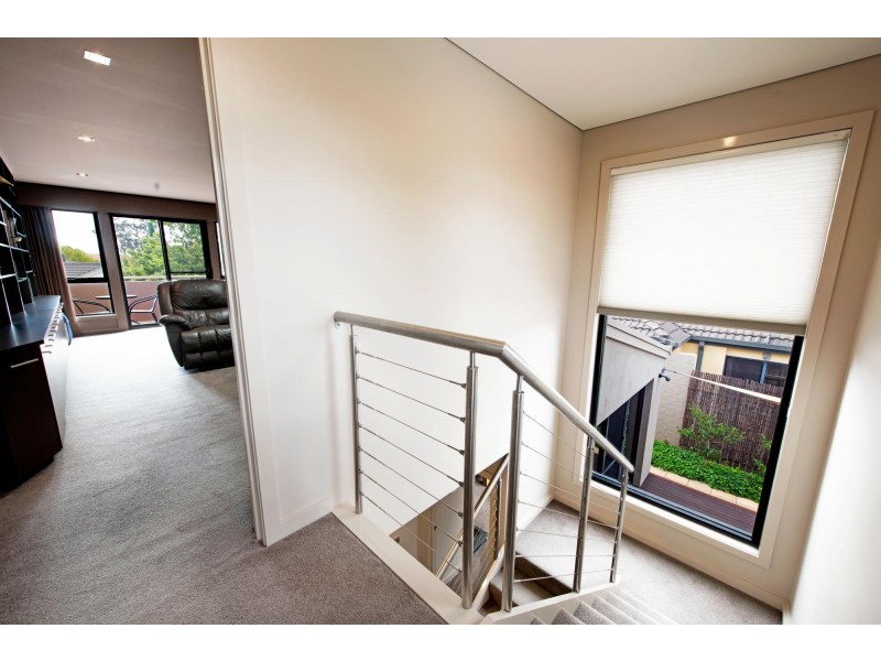 8 Bondfield Street, Gungahlin ACT 2912