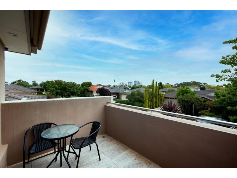 8 Bondfield Street, Gungahlin ACT 2912