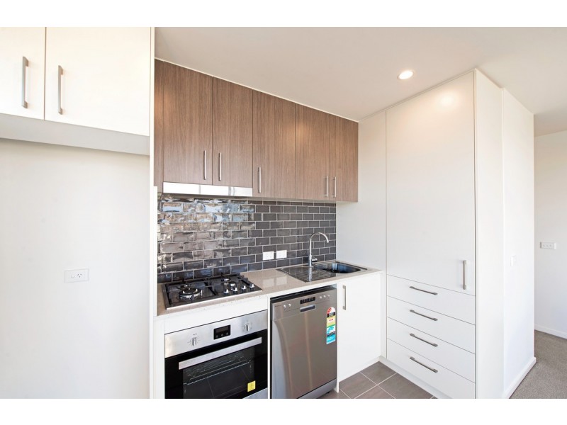100/2 Hinder Street, Gungahlin ACT 2912