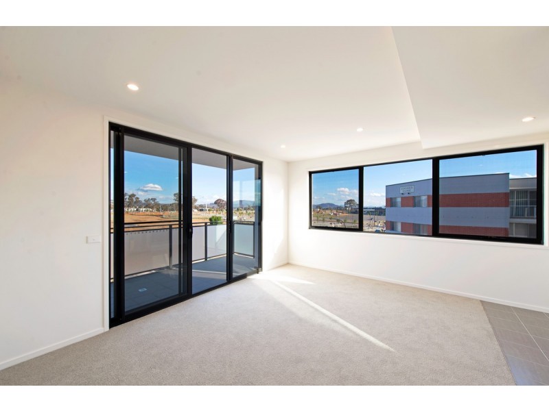 100/2 Hinder Street, Gungahlin ACT 2912