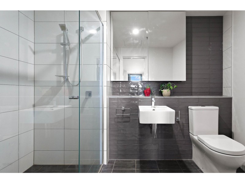 99/1 Anthony Rolfe Avenue, Gungahlin ACT 2912