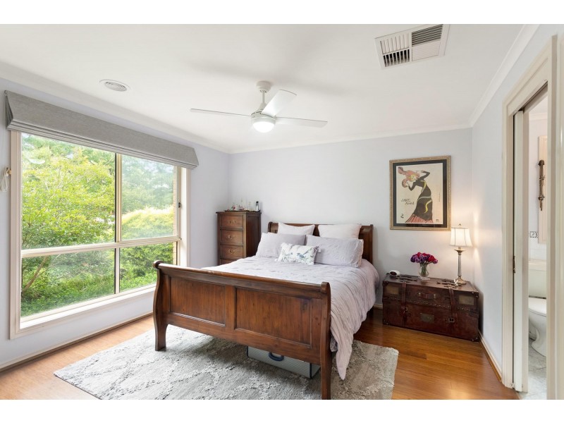 8 Cooloola Street, Amaroo ACT 2914