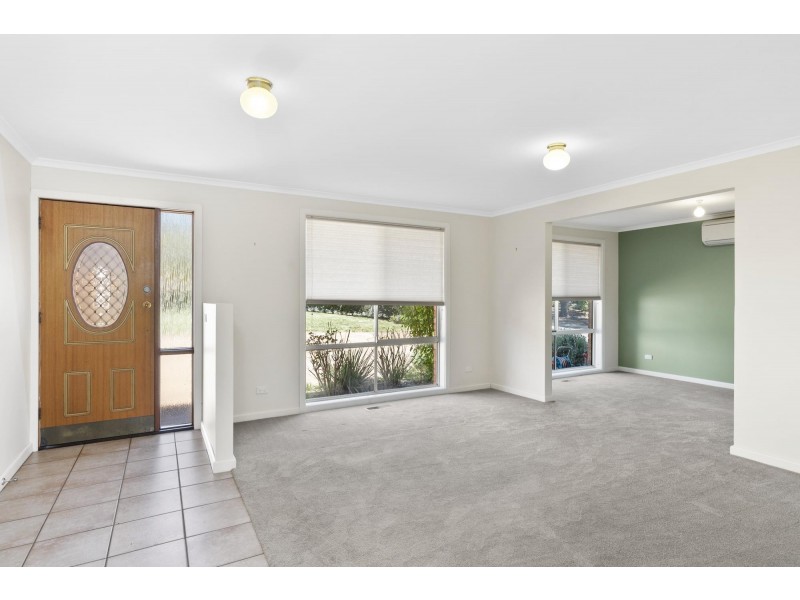 2 Halifax Close, Palmerston ACT 2913