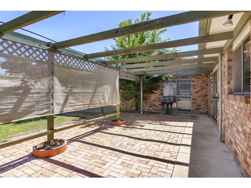 1 Elm Way, Jerrabomberra NSW 2619