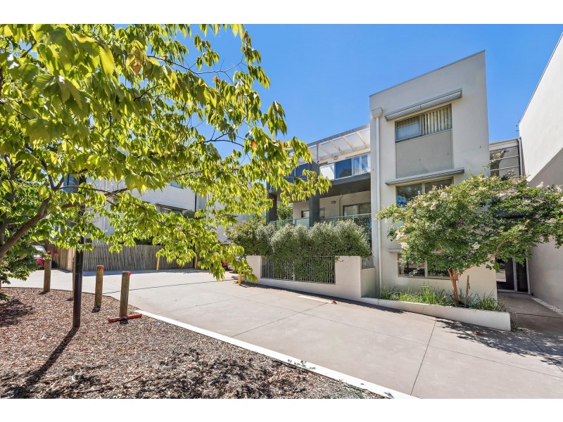 62/75 Elizabeth Jolley Crescent, Franklin ACT 2913