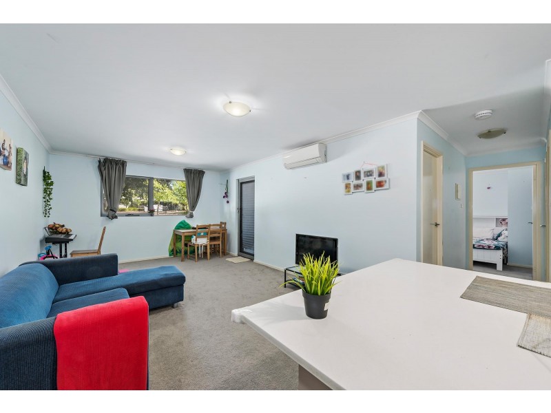 62/75 Elizabeth Jolley Crescent, Franklin ACT 2913