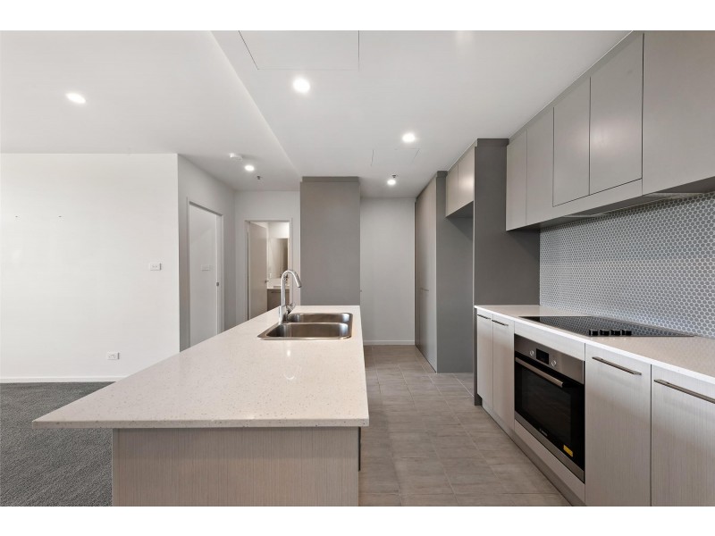 180/7 Irving Street, Phillip ACT 2606
