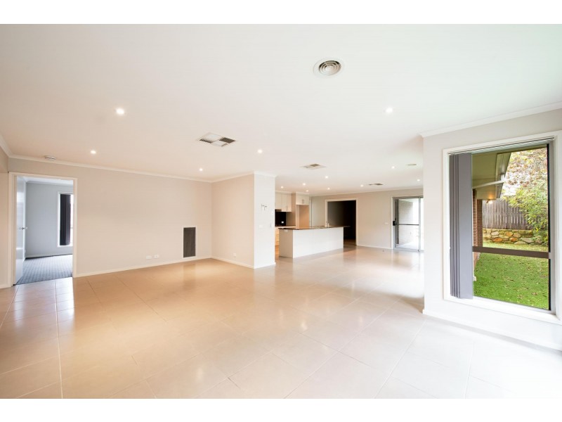 99 Rob Riley Circuit, Bonner ACT 2914
