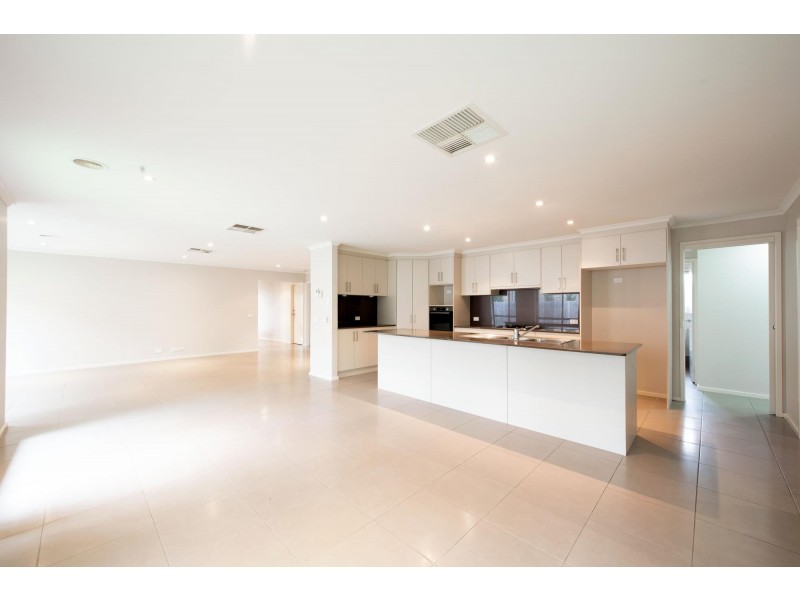 99 Rob Riley Circuit, Bonner ACT 2914