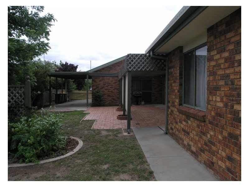 1 Elm Way, Jerrabomberra NSW 2619