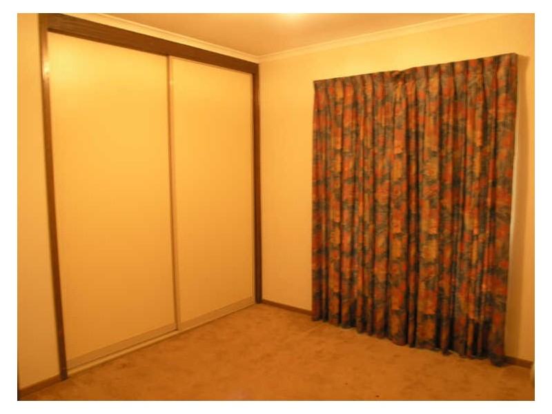 1 Elm Way, Jerrabomberra NSW 2619