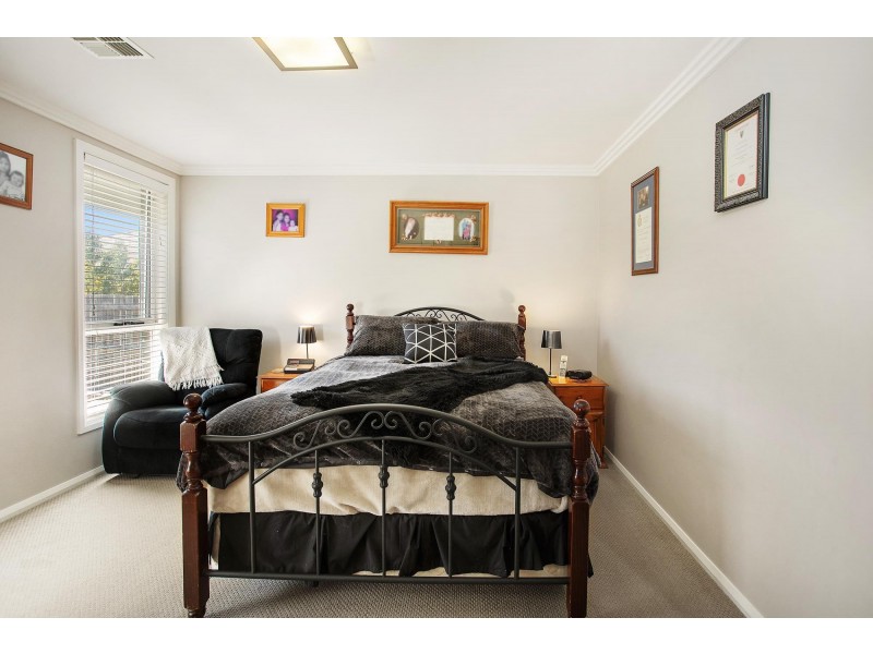 18 Don Bell Street, Bonner ACT 2914