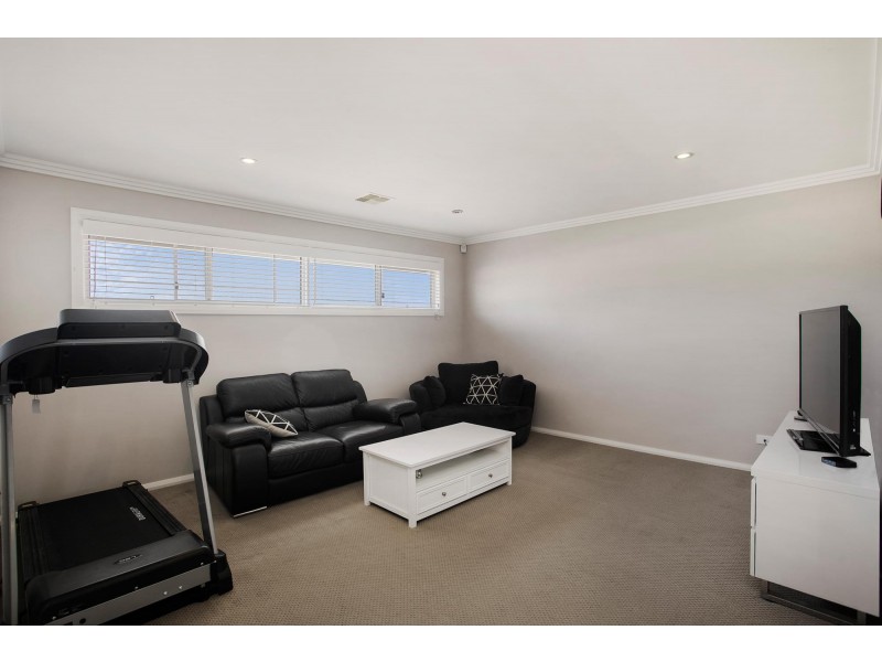 18 Don Bell Street, Bonner ACT 2914