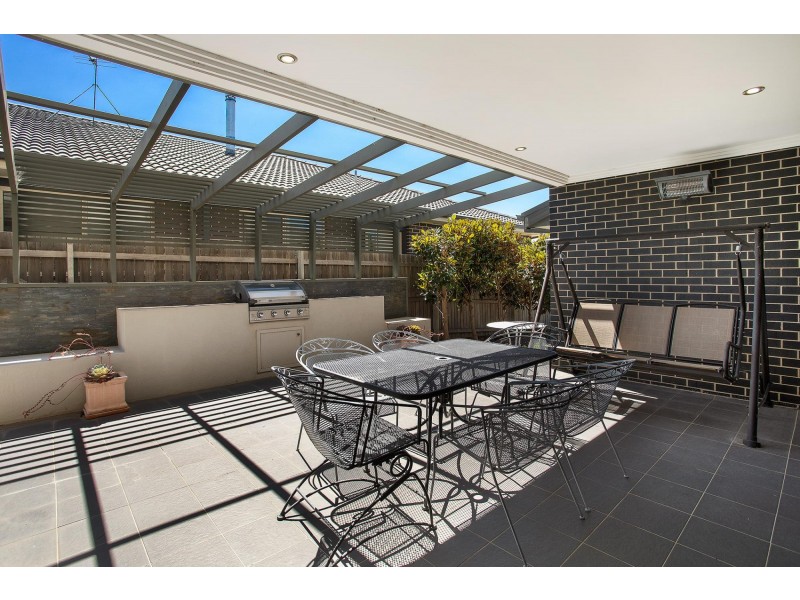 18 Don Bell Street, Bonner ACT 2914