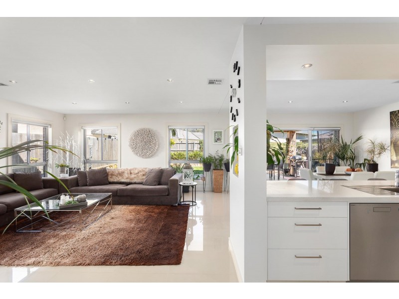 3 Hooton Street, Forde ACT 2914