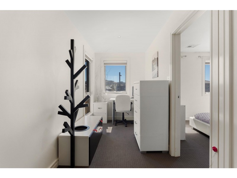 3 Hooton Street, Forde ACT 2914