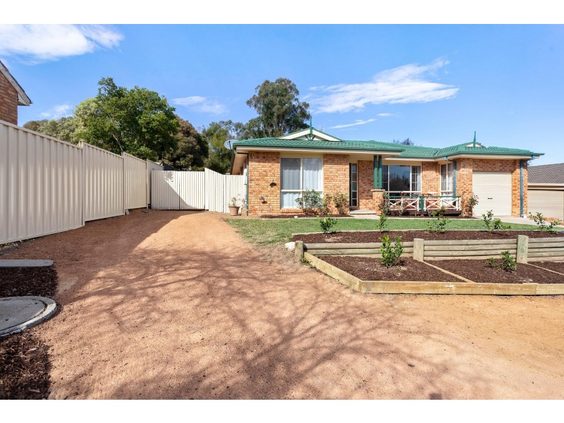 8 Burin Street, Ngunnawal ACT 2913