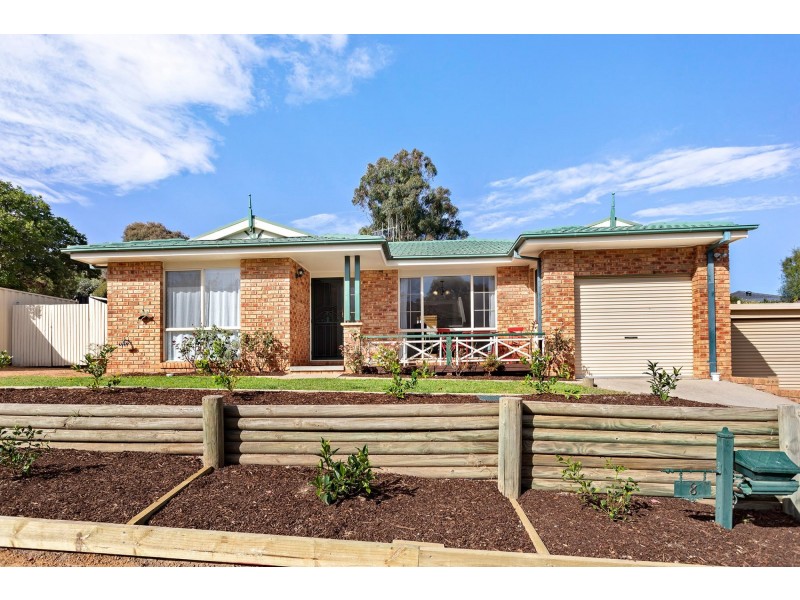 8 Burin Street, Ngunnawal ACT 2913
