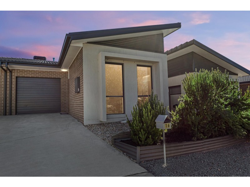 16 Hugh Gilchrist Street, Casey ACT 2913