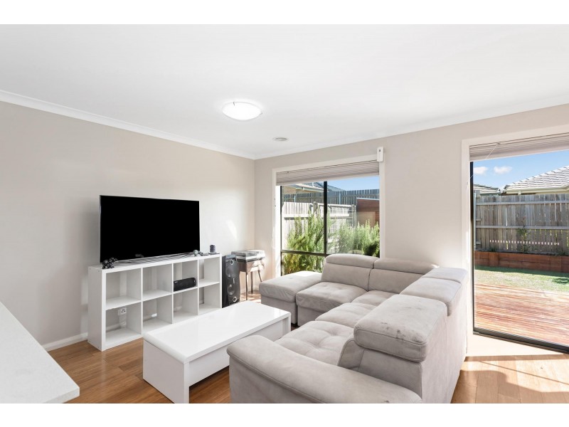16 Hugh Gilchrist Street, Casey ACT 2913