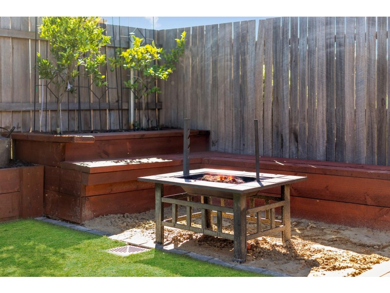 16 Hugh Gilchrist Street, Casey ACT 2913