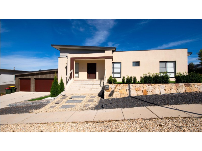 33 Lucy Beeton Crescent, Bonner ACT 2914