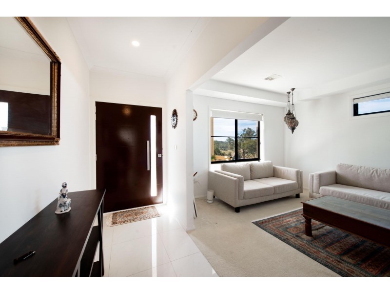 33 Lucy Beeton Crescent, Bonner ACT 2914