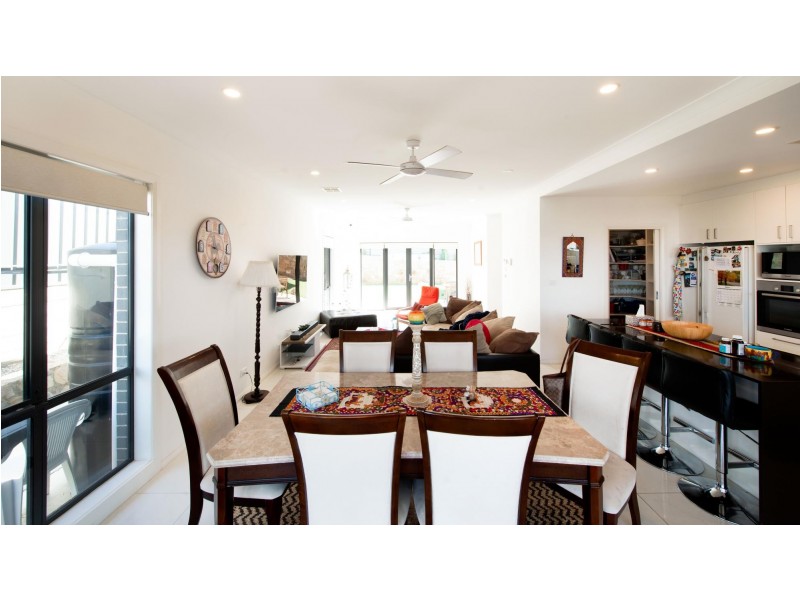 33 Lucy Beeton Crescent, Bonner ACT 2914