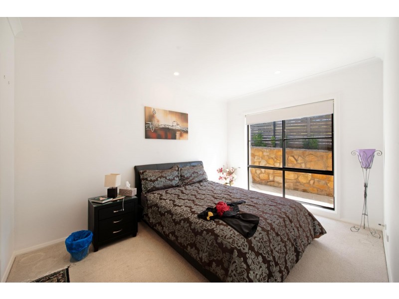 33 Lucy Beeton Crescent, Bonner ACT 2914