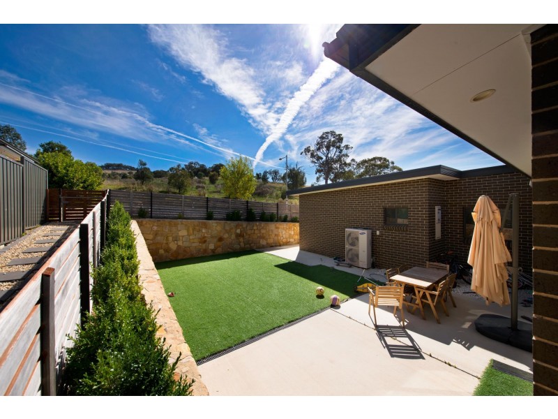 33 Lucy Beeton Crescent, Bonner ACT 2914