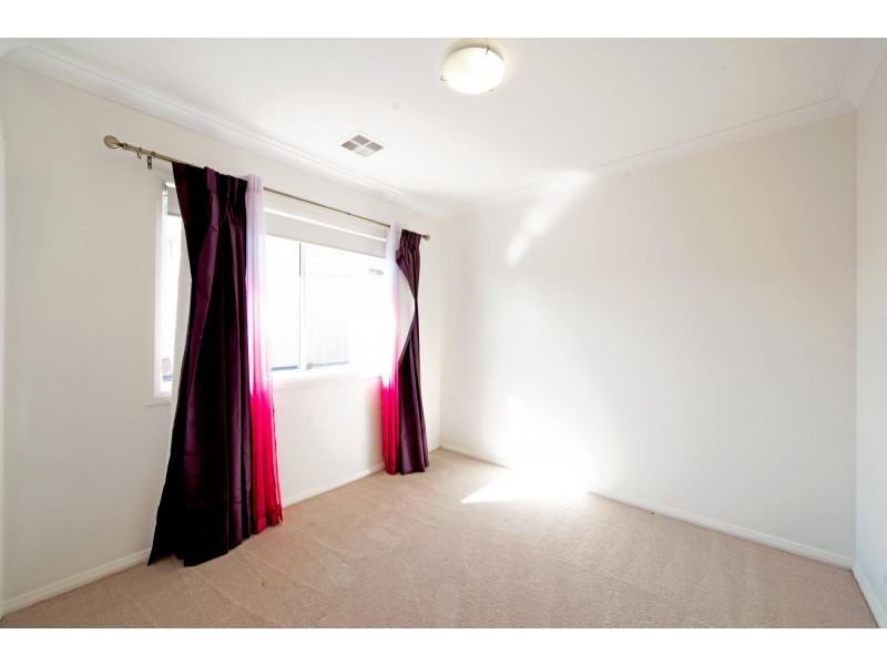 43 Solong Street, Lawson ACT 2617