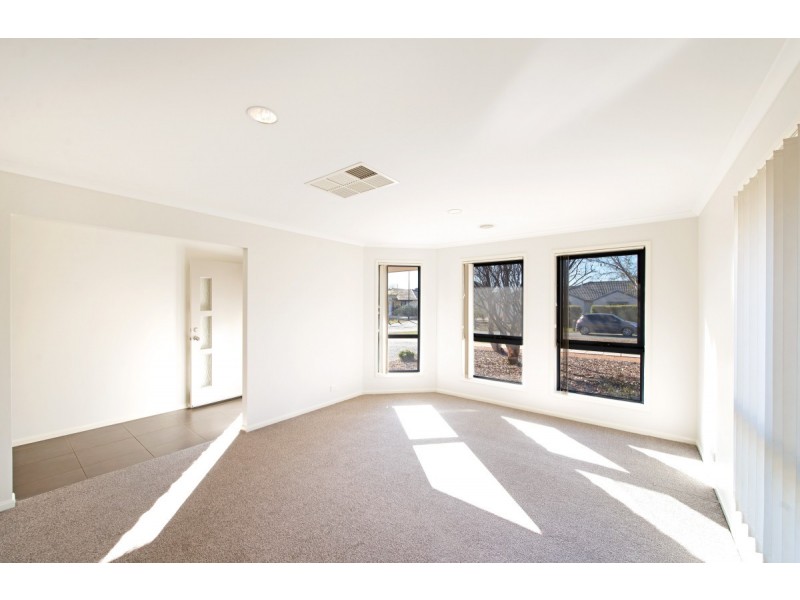 6 Carpentaria Street, Harrison ACT 2914