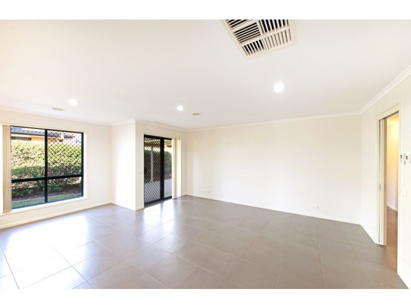 6 Carpentaria Street, Harrison ACT 2914