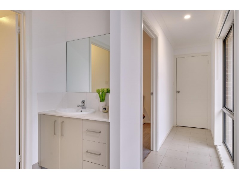 14a Poyitt Street, Franklin ACT 2913