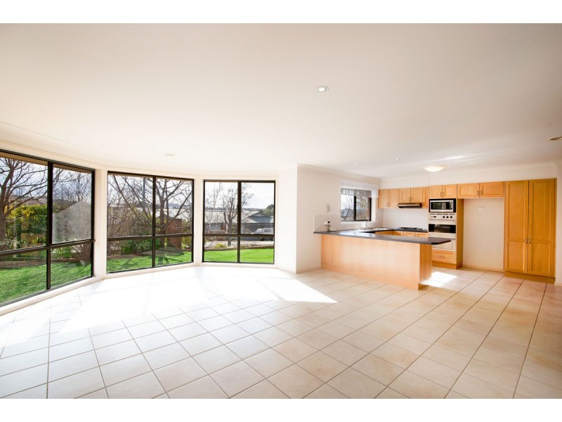 2 Whitfield Circuit, Nicholls ACT 2913