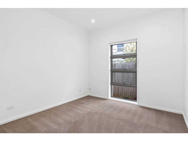 12 Barratta Street, Crace ACT 2911