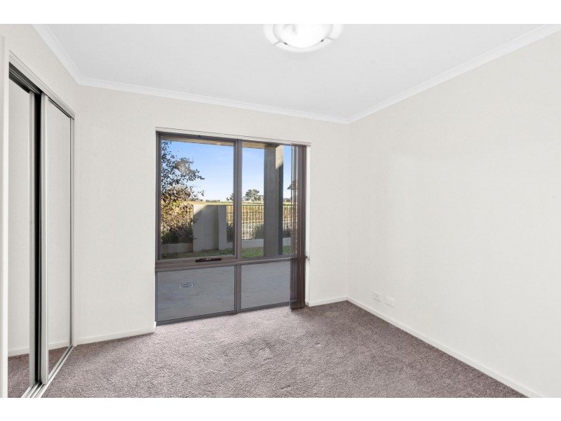 30/75 Elizabeth Jolley Street, Franklin ACT 2913