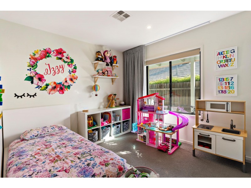 19 Lanaba Street, Crace ACT 2911