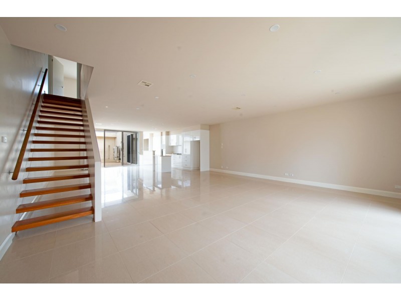 40 Phylis Ashton Street, Gungahlin ACT 2912