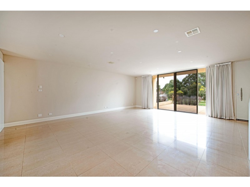 40 Phylis Ashton Street, Gungahlin ACT 2912