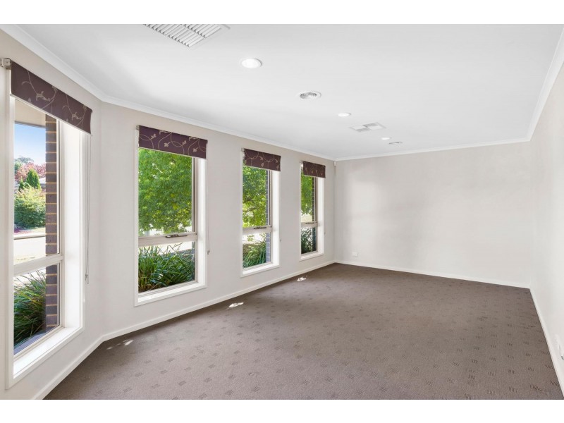 14 Marcus Street, Forde ACT 2914