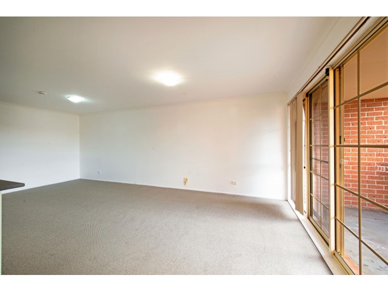 2/22 Archibald Street, Lyneham ACT 2602