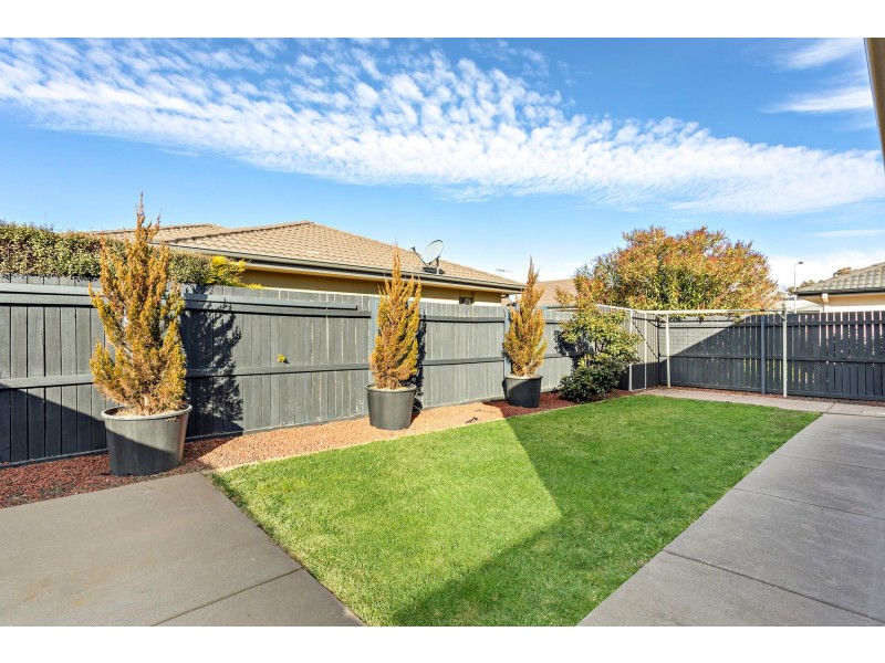 4 Careel Street, Harrison ACT 2914