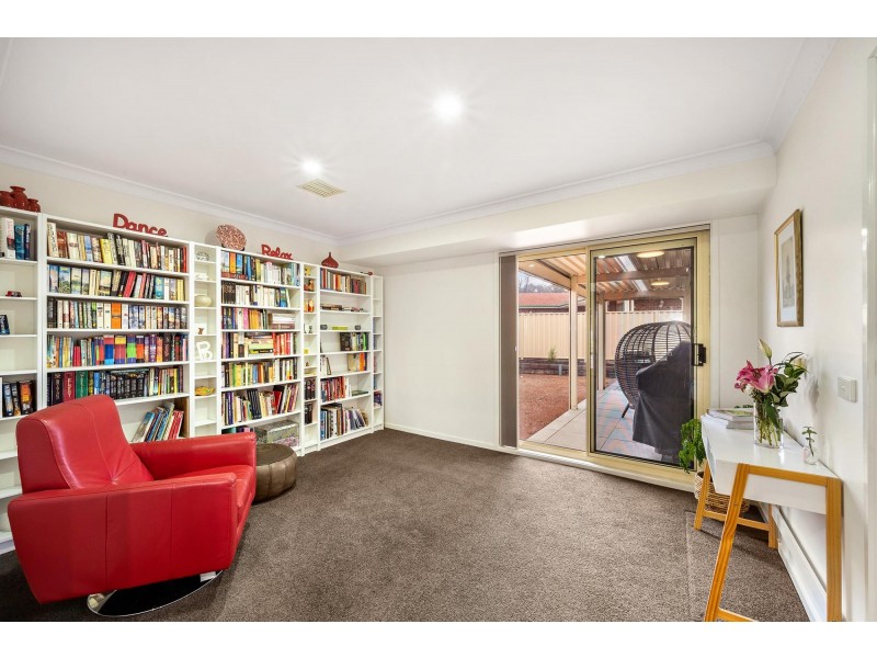 1 Macedon Crescent, Palmerston ACT 2913