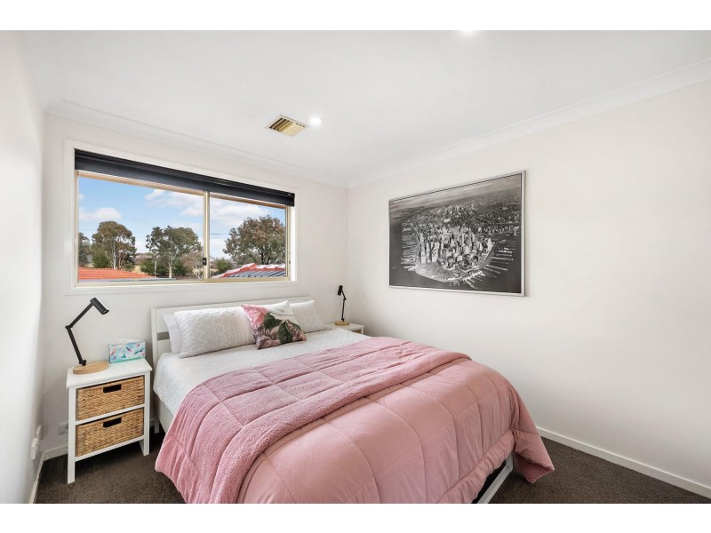 1 Macedon Crescent, Palmerston ACT 2913