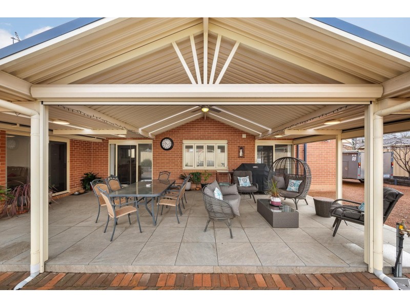 1 Macedon Crescent, Palmerston ACT 2913